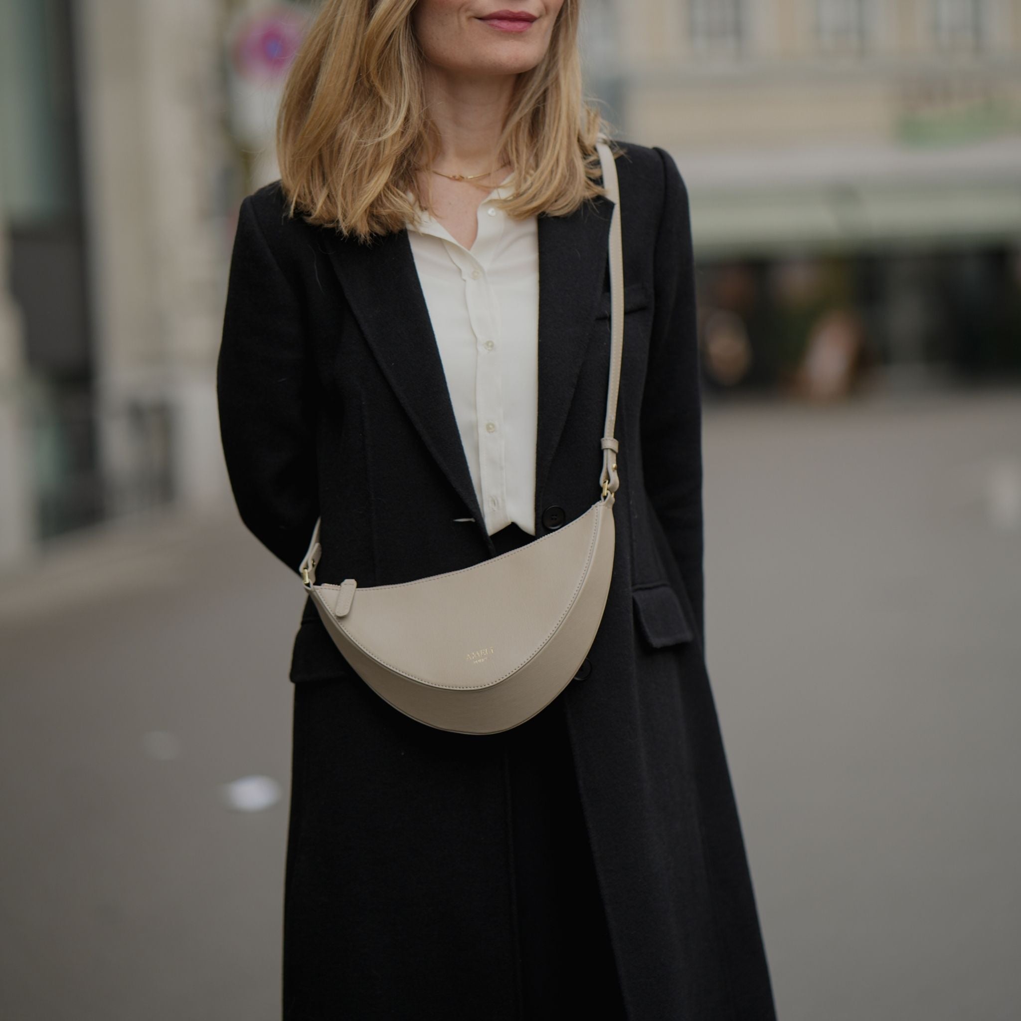 AMELI Zurich | HELVETIA | Taupe | Saffiano Leather | Model