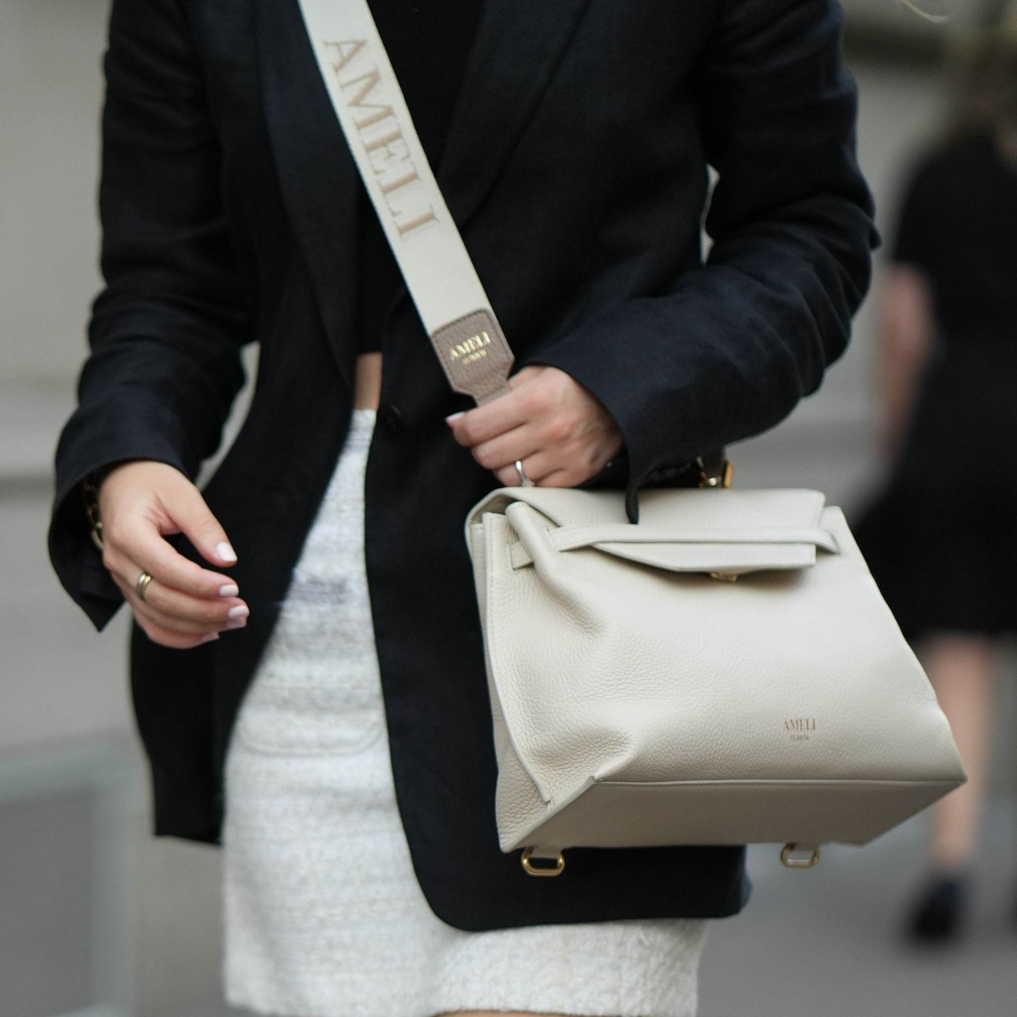 AMELI Zurich | Logo Strap | Greige | Soft Grain Leather | Model