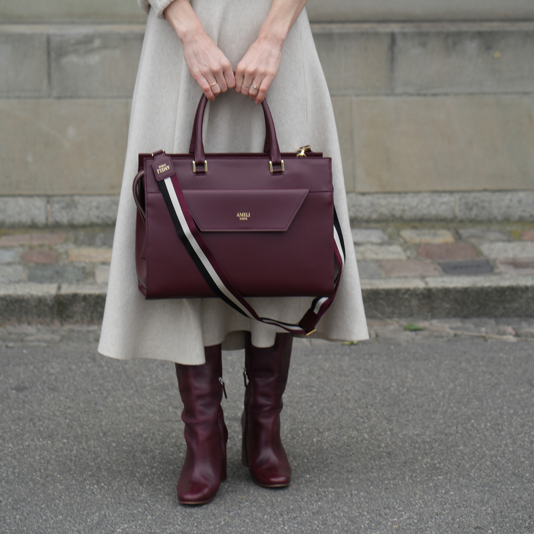 AMELI Zurich | ADJUSTABLE STRAP | Maroon Red, Creme, Black | Pebbled Leather | With Central