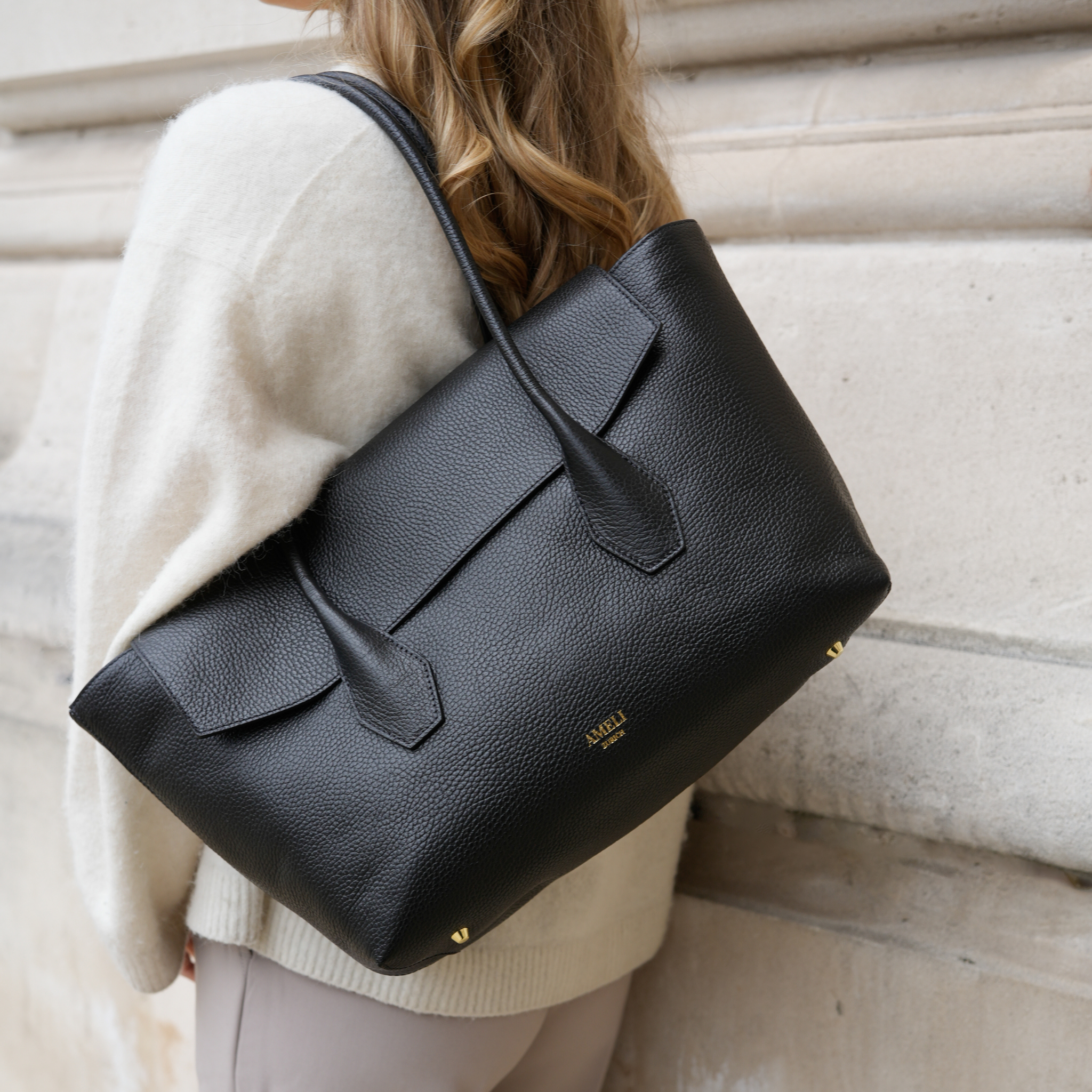 AMELI Zurich | IDA | Black | Soft Grain Leather | Lifestyle