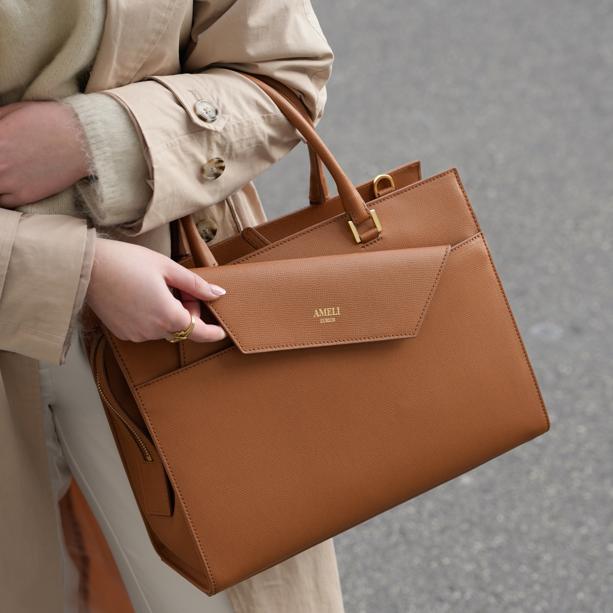 AMELI Zurich | CENTRAL | Cognac | Pebbled Leather | Clutch included