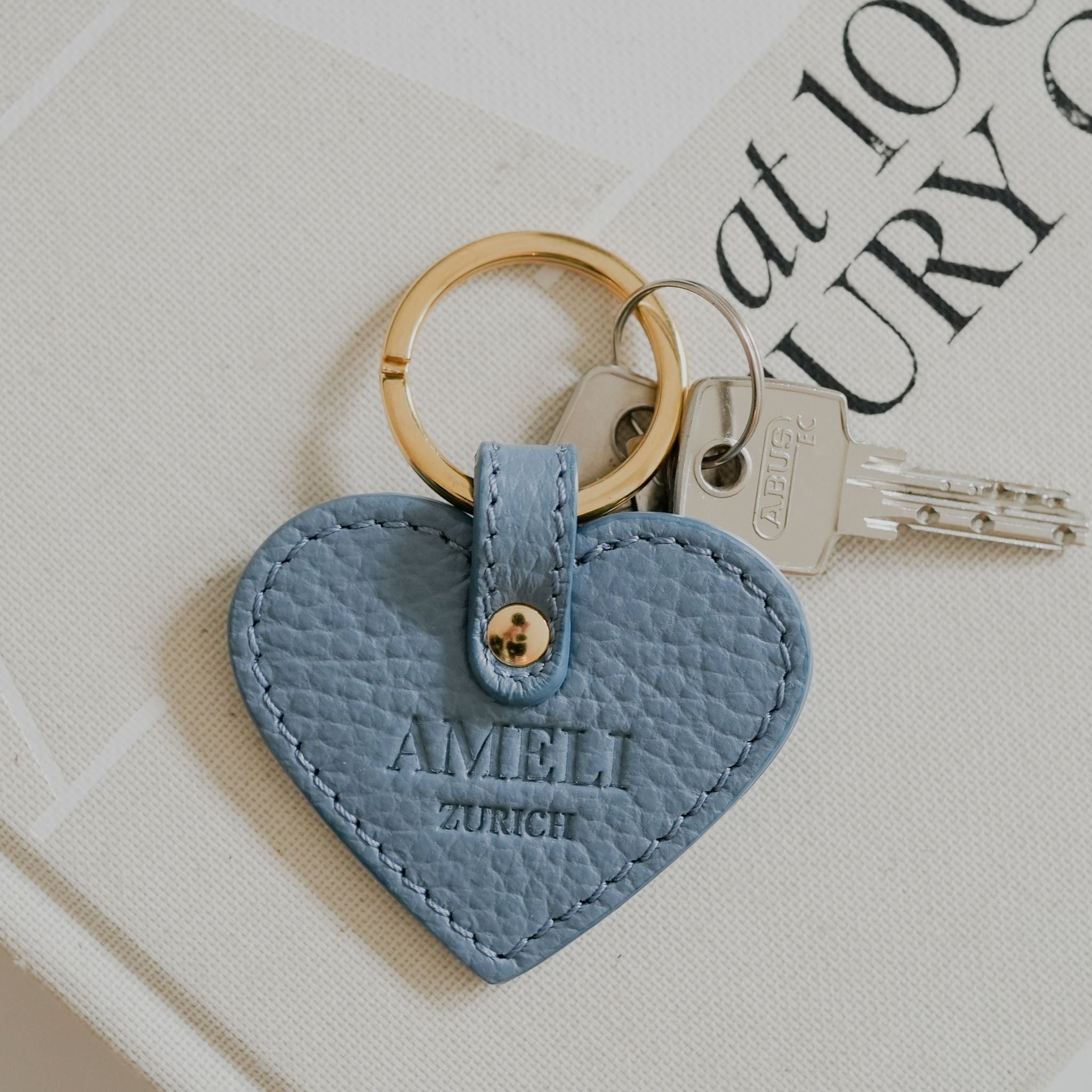 AMELI Zurich | KEYCHAIN HEART | Ice Blue | Soft Grain Leather | Accessoire