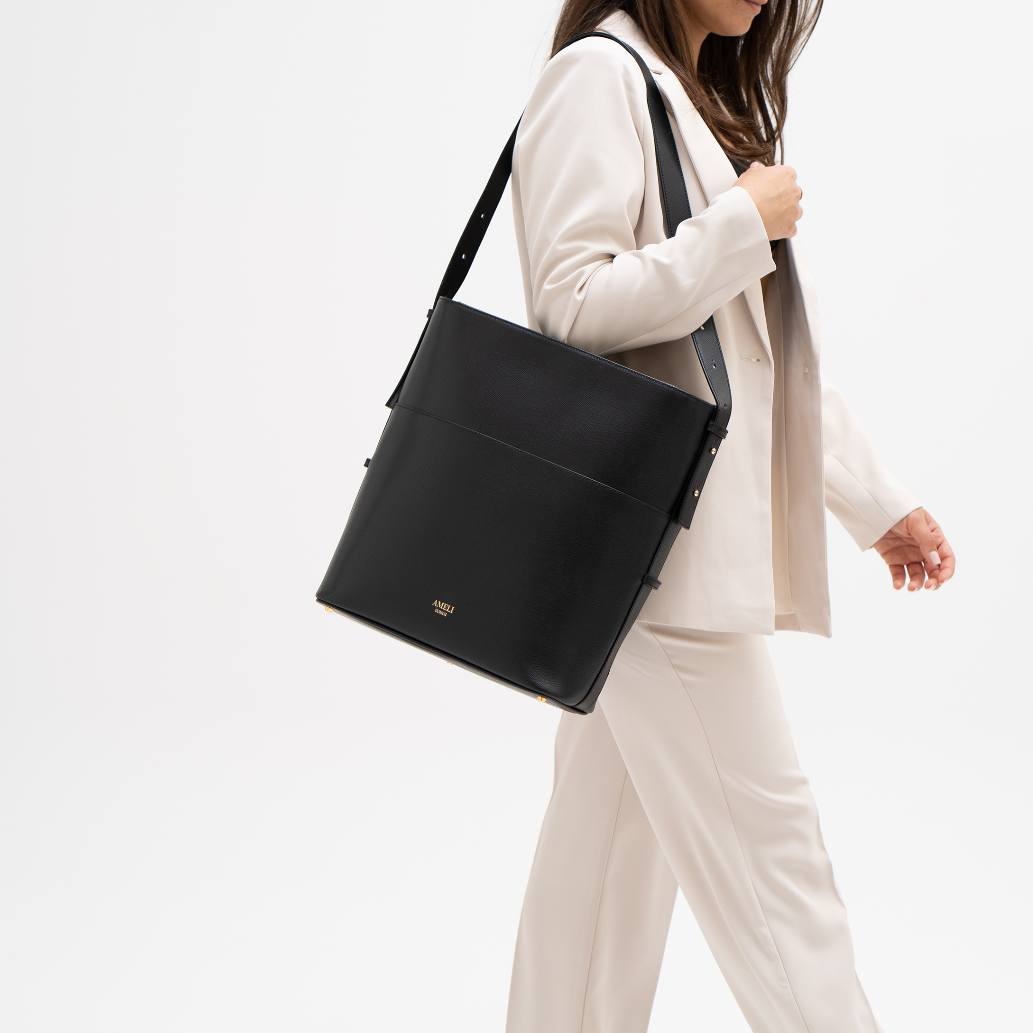 AMELI Zurich | LETTEN | Black | Pebbled Leather | Shoulder bag