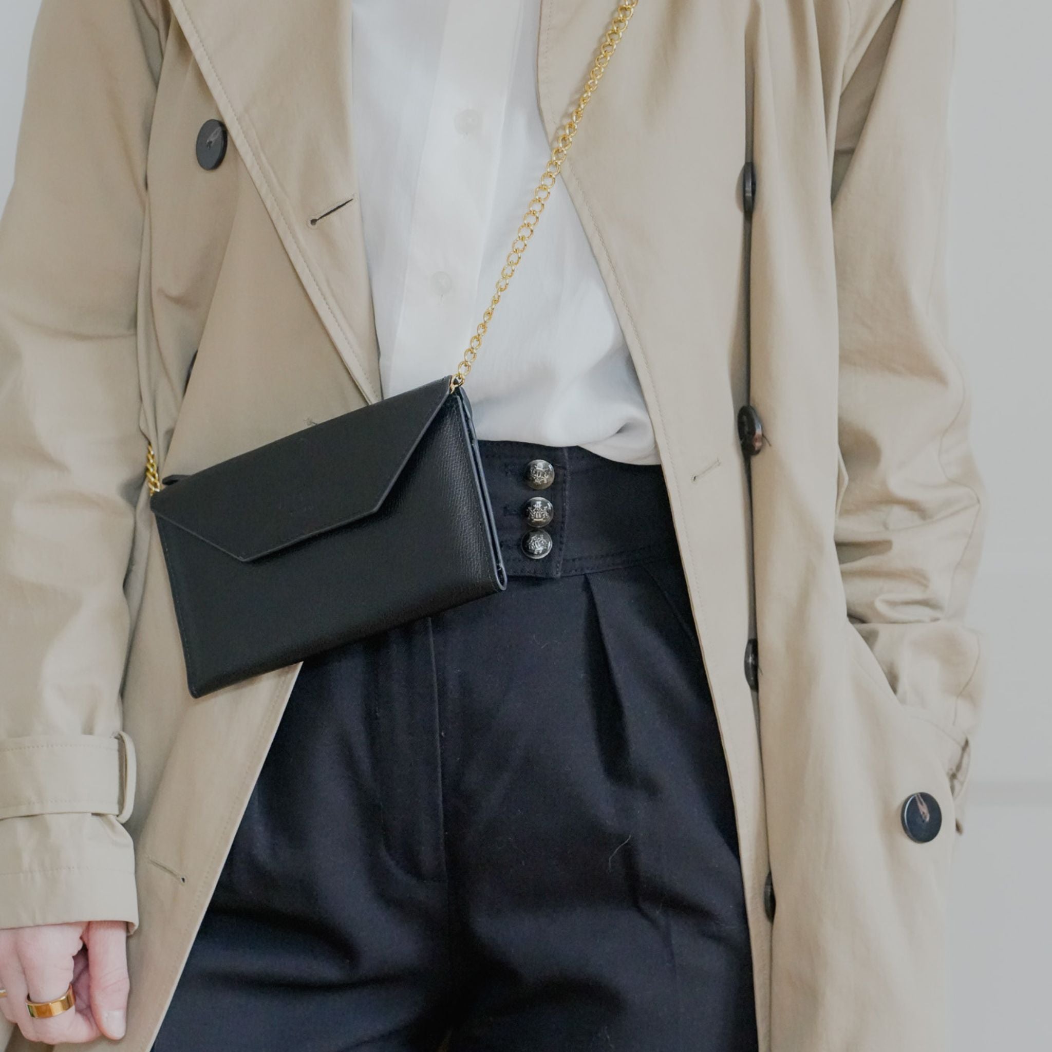AMELI Zurich | Wallet | Black | Pebbled Leather | Crossbody